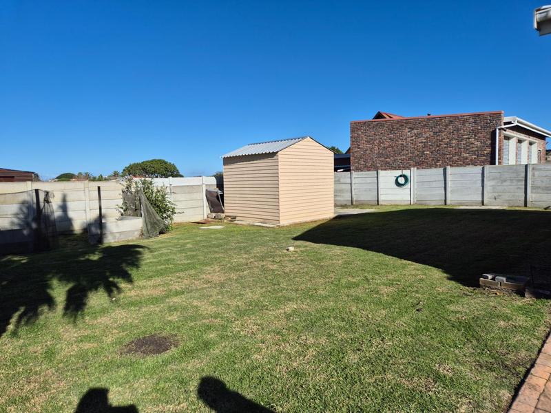 3 Bedroom Property for Sale in Franskraal Western Cape
